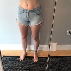 GAP Jean shorts size 27